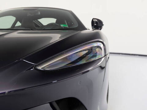 2023 McLaren GT