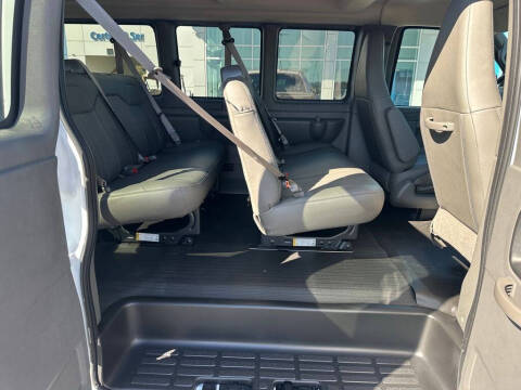 2025 Chevrolet Express LS 3500