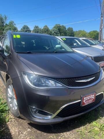 2018 Chrysler Pacifica for sale at Buena Vista Auto Sales in Storm Lake IA