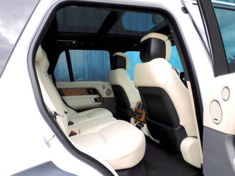 2021 Land Rover Range Rover P525 HSE Westminster Edition
