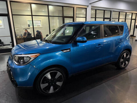 2016 Kia Soul +
