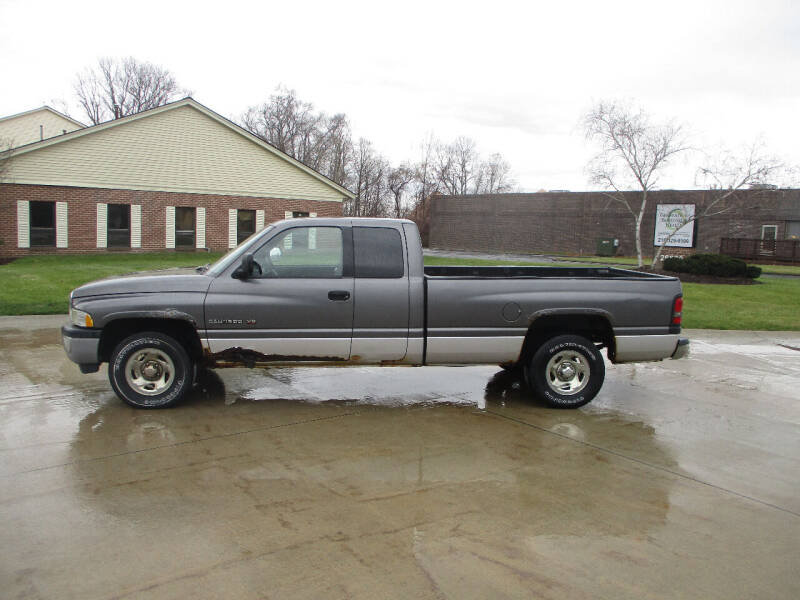 2001 Dodge Ram Pickup 1500 for sale at Lease Car Sales 2 in Warrensville Heights OH