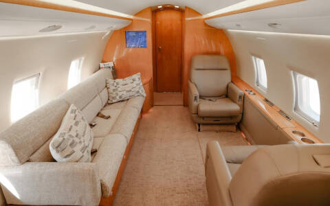 2001 Bombardier CHALLENGER