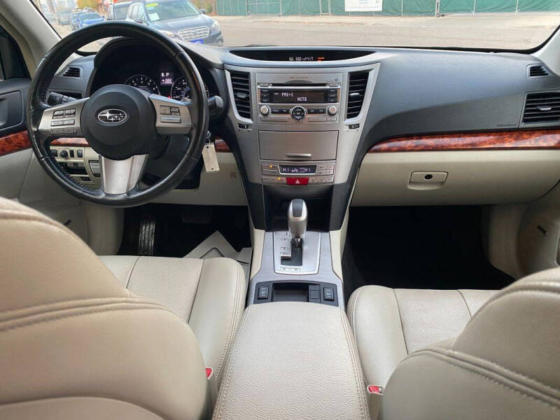 2010 Subaru Outback 2.5i Limited