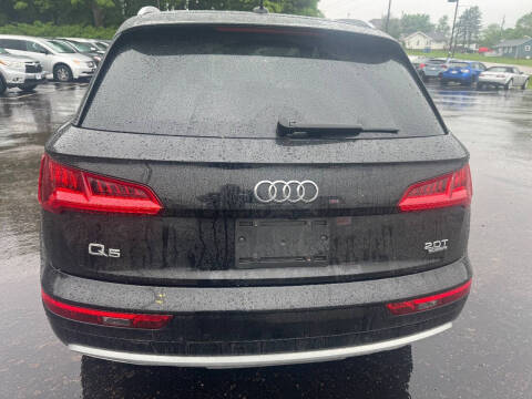 2018 Audi Q5 2.0T quattro Premium Plus