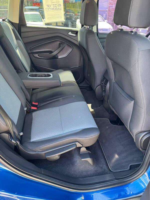 2017 Ford Escape SE