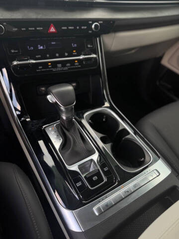 2024 Kia Carnival EX