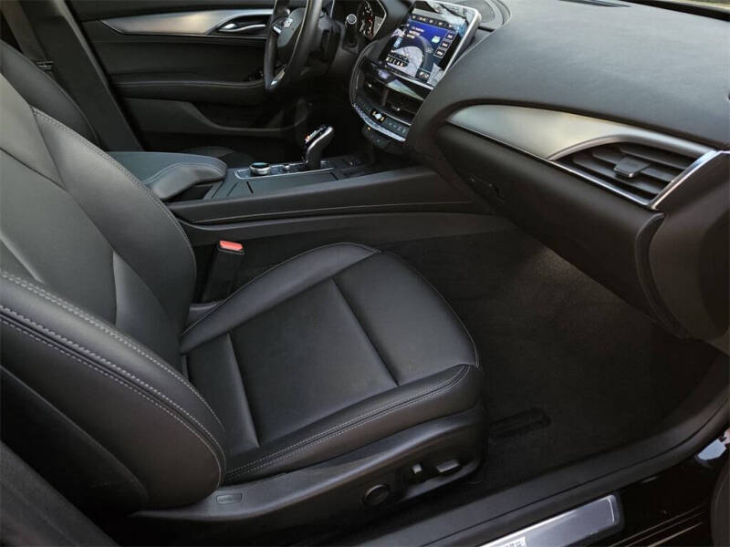 2024 Cadillac CT5 Luxury