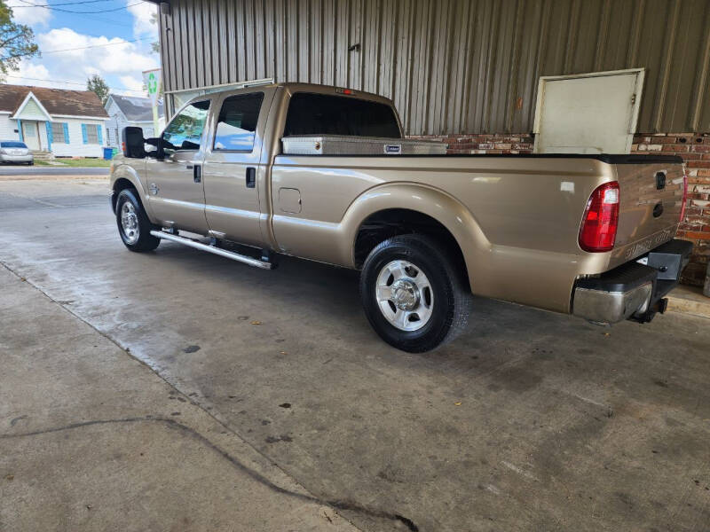 2012 Ford F-350 Super Duty XLT photo 3