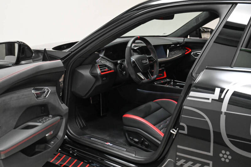 2023 Audi RS e-tron GT quattro