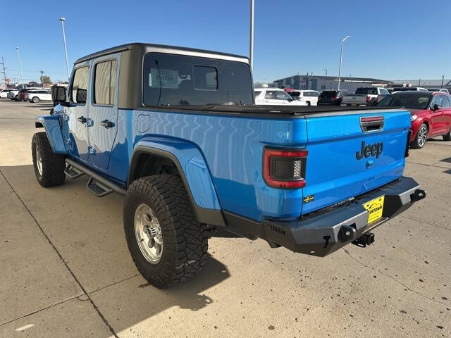2021 Jeep Gladiator Sport
