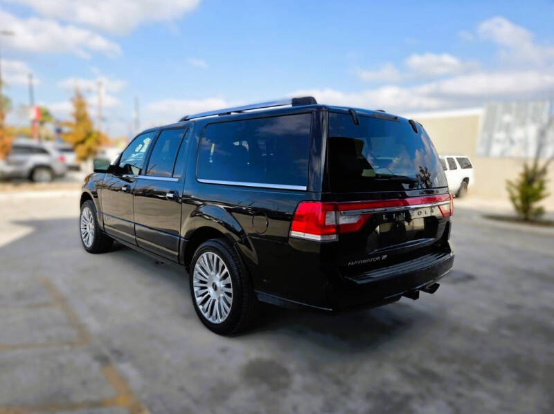2017 Lincoln Navigator L Reserve