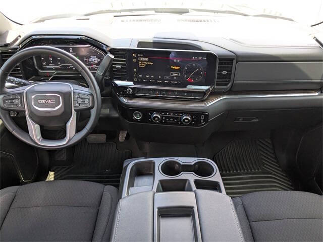 2024 GMC Sierra 1500 Elevation Standard