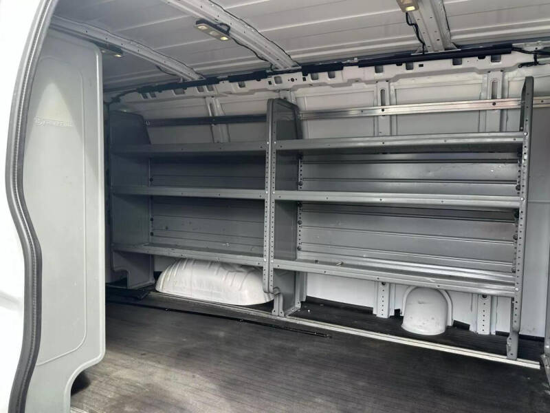 2020 Chevrolet Express 2500