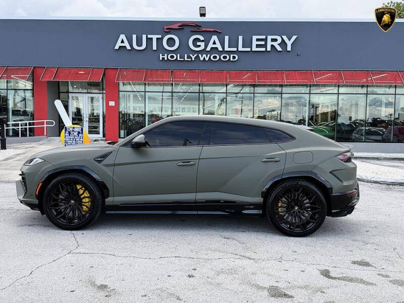 2025 Lamborghini Urus SE