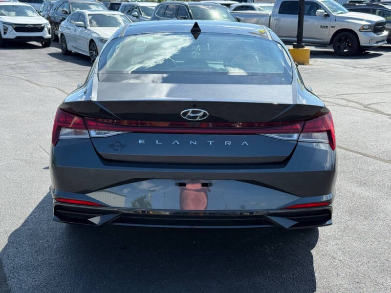 2021 Hyundai Elantra