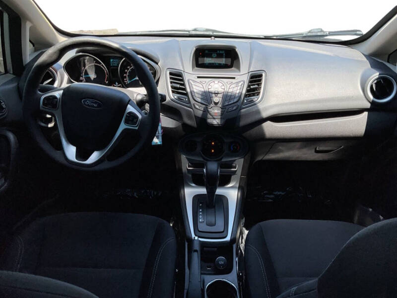 2017 Ford Fiesta SE