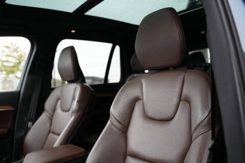 2023 Volvo XC90 B6 Plus Bright Theme 7P