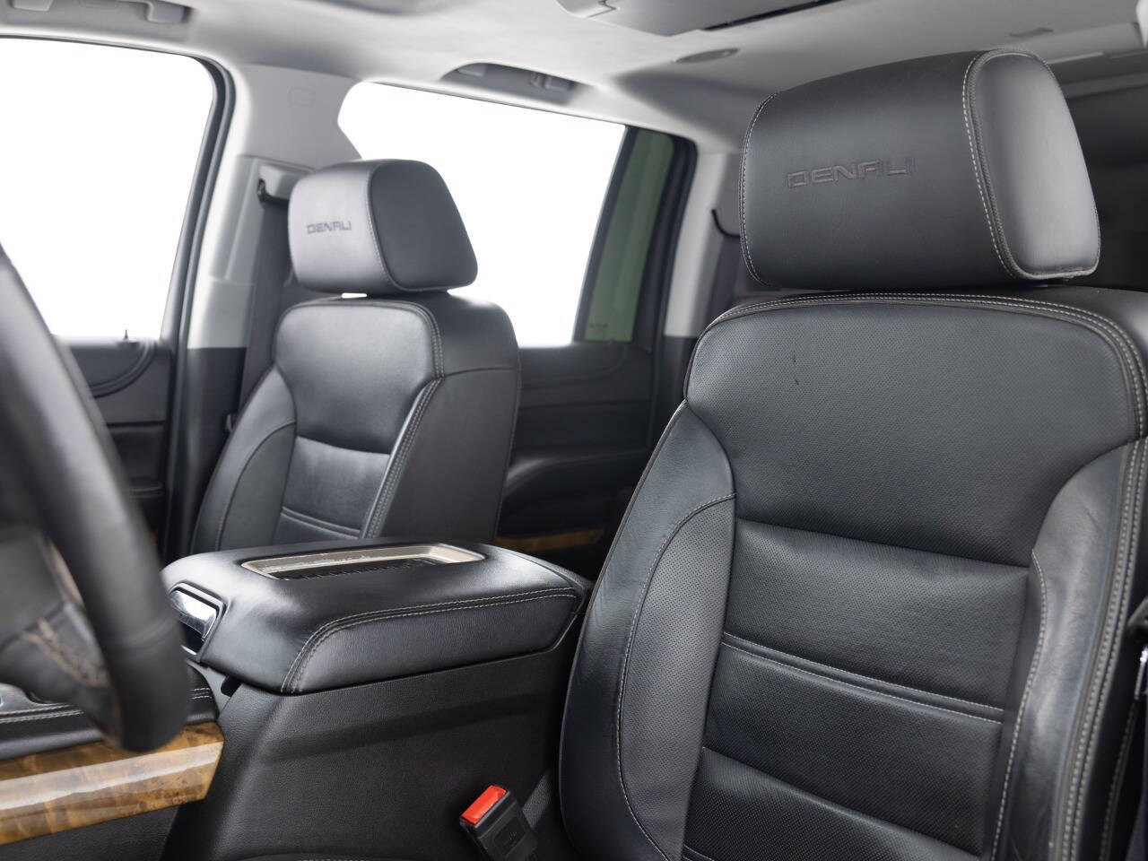 Used Car 2017 Gmc Yukon Xl  Denali 4x4 4dr Suv For Sale Under $30,000 In Coal City, Illinois