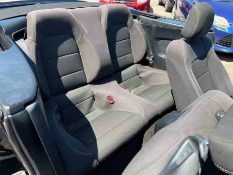 2017 Ford Mustang V6