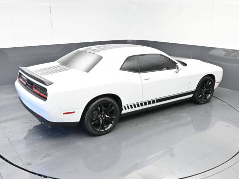 2017 Dodge Challenger SXT