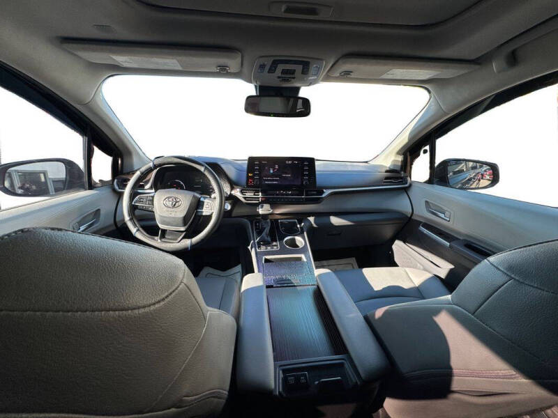 2023 Toyota Sienna