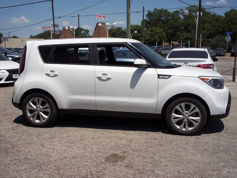 2016 Kia Soul +