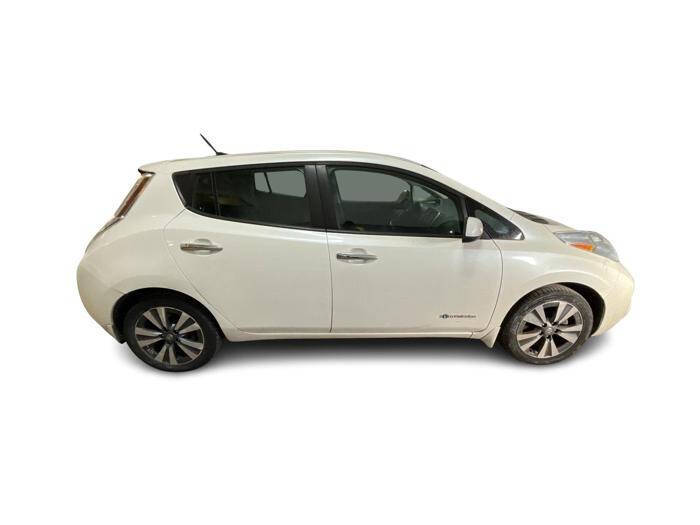 2016 Nissan LEAF SV