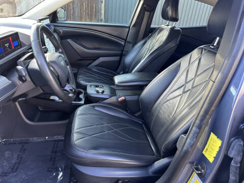 2021 Ford Mustang Mach-E Select