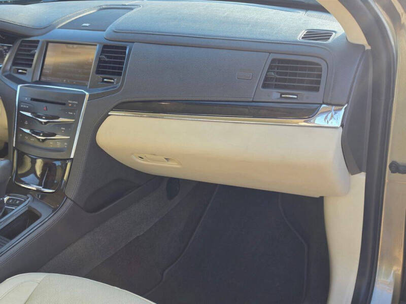 2013 Lincoln MKS
