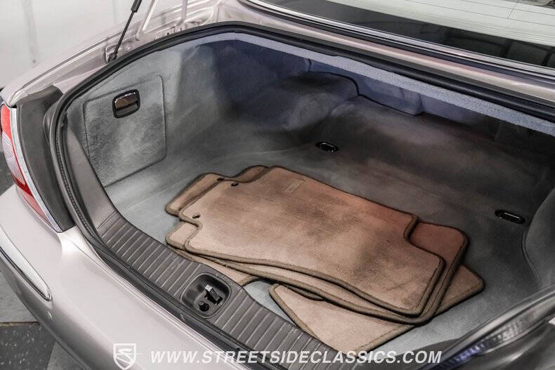 2004 Jaguar XJ-Series XJ8