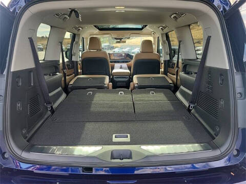 2025 Infiniti QX80 Luxe