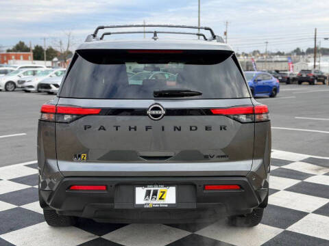 2022 Nissan Pathfinder SV