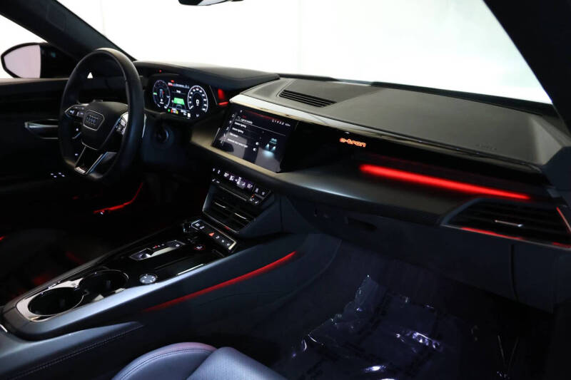 2022 Audi RS e-tron GT quattro