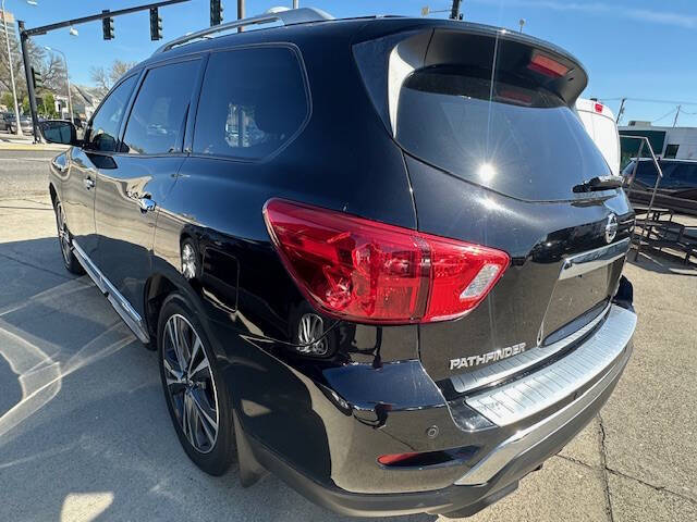2018 Nissan Pathfinder