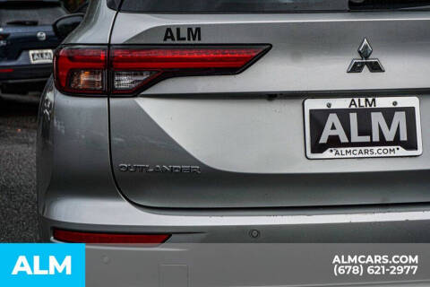 2024 Mitsubishi Outlander SE