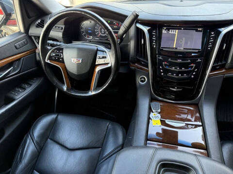 2019 Cadillac Escalade Luxury