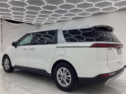 2023 Kia Carnival LX