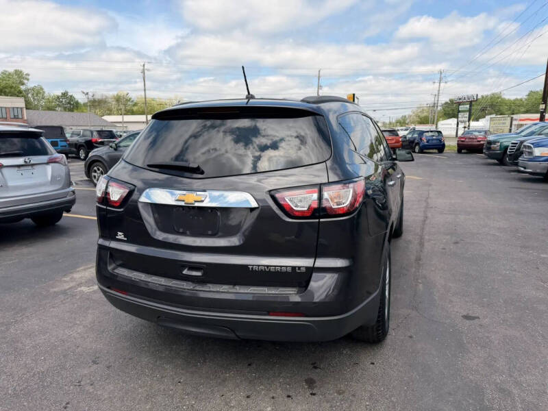 2014 Chevrolet Traverse LS
