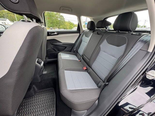 2025 Volkswagen Taos S 4Motion