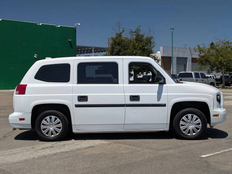 2014 AM General MV-1