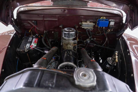 1948 Ford Super Deluxe