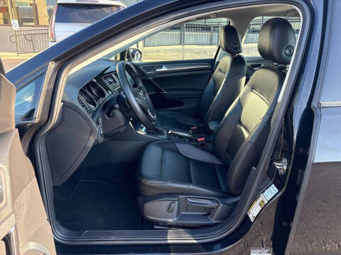 2021 Volkswagen Golf TSI