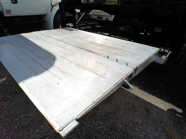 2015 Freightliner M2 106