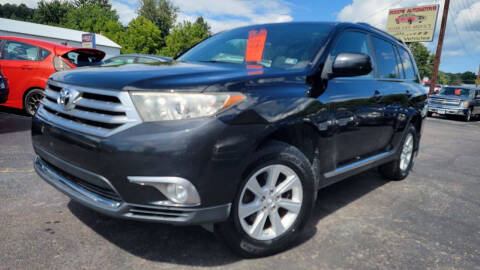 2011 Toyota Highlander SE