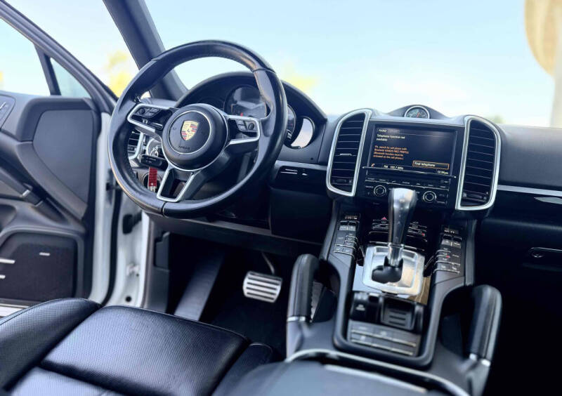 2015 Porsche Cayenne S