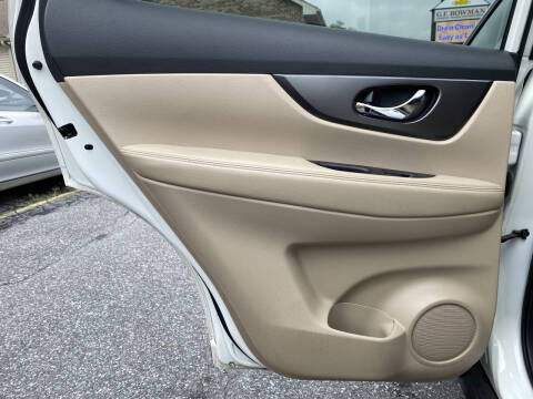 2016 Nissan Rogue SV