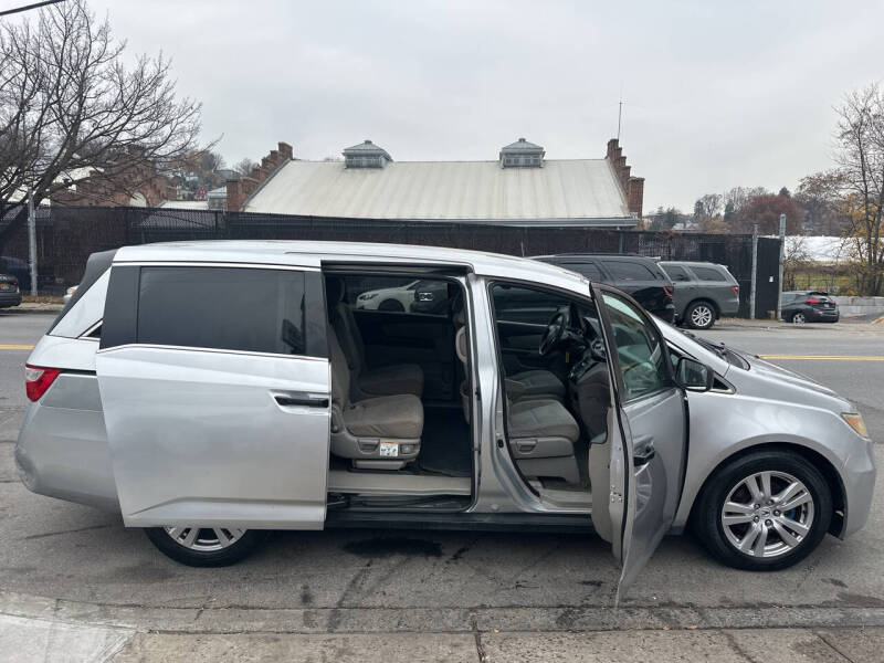 2011 Honda Odyssey LX
