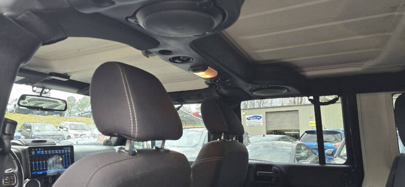 2013 Jeep Wrangler Unlimited Sahara