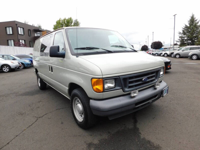 2006 Ford E-Series E-150 Van's photo